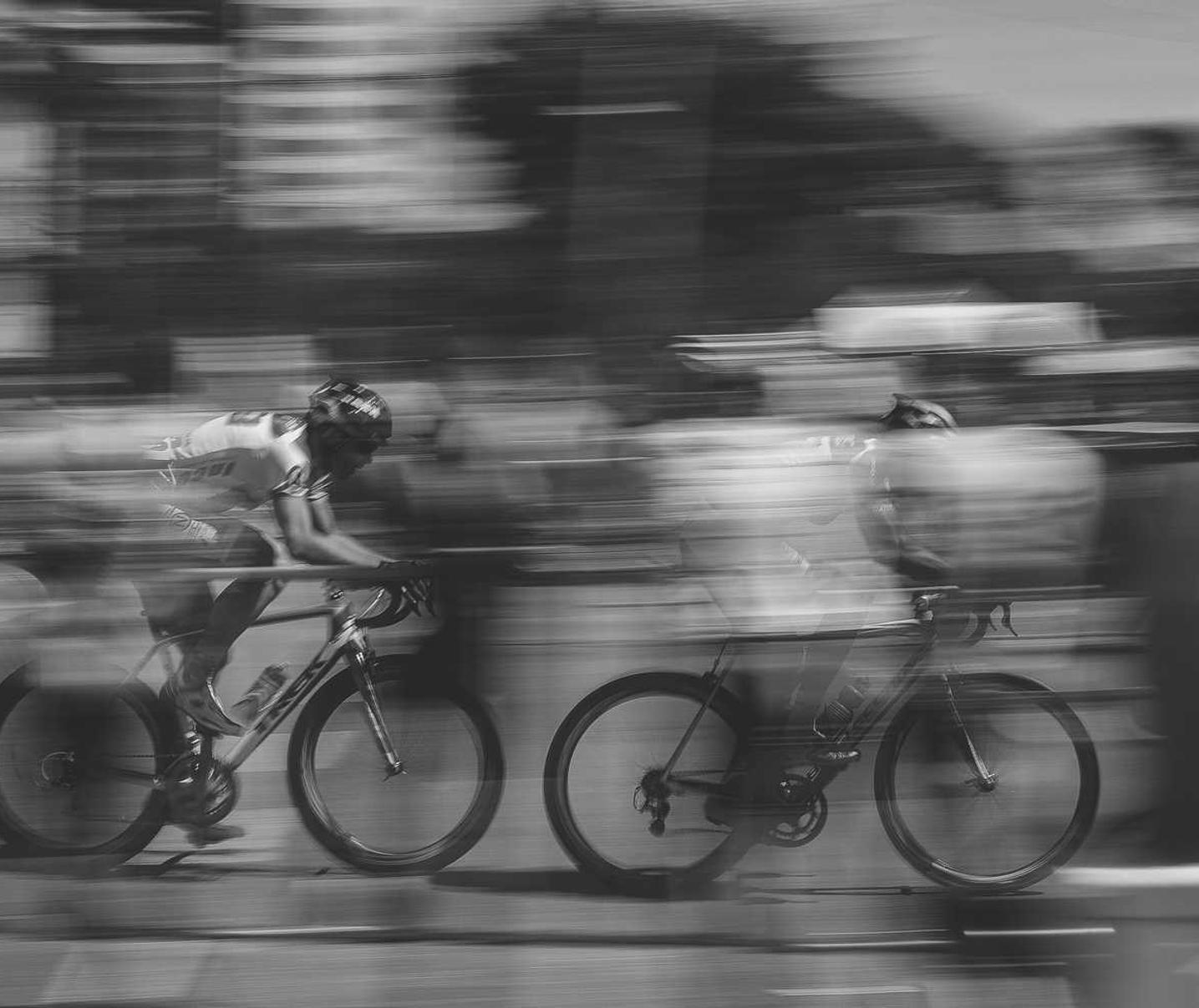 卖vx的网站:律师没有注册代理案件